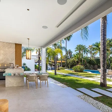 Dowski - Exclusive In Villa Marbella