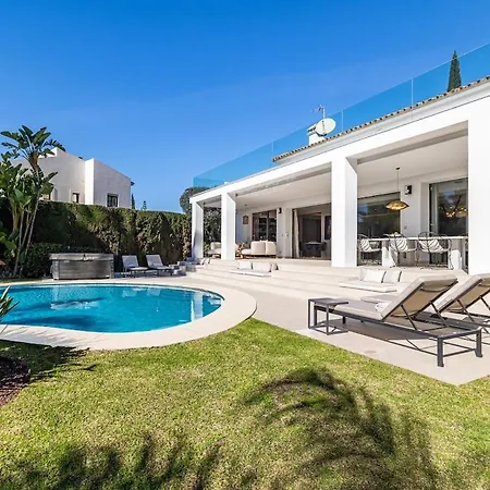 Dowski - Exclusive In Marbella
