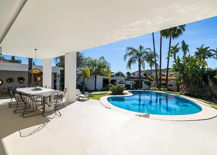 Dowski - Exclusive In Villa