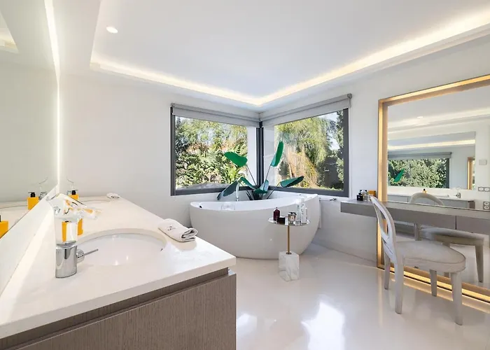 Dowski - Exclusive In Villa Marbella